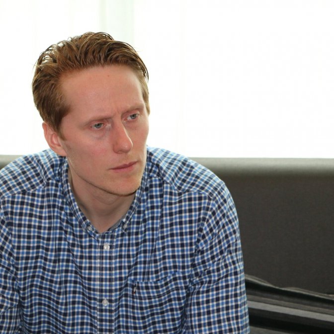 Gör vi allt med en tanke på att det skall vara juridiskt hållbart så får vi en väldigt statisk och oflexibel skola, säger Andreas Hollsten. Foto: Mattias Fagerholm